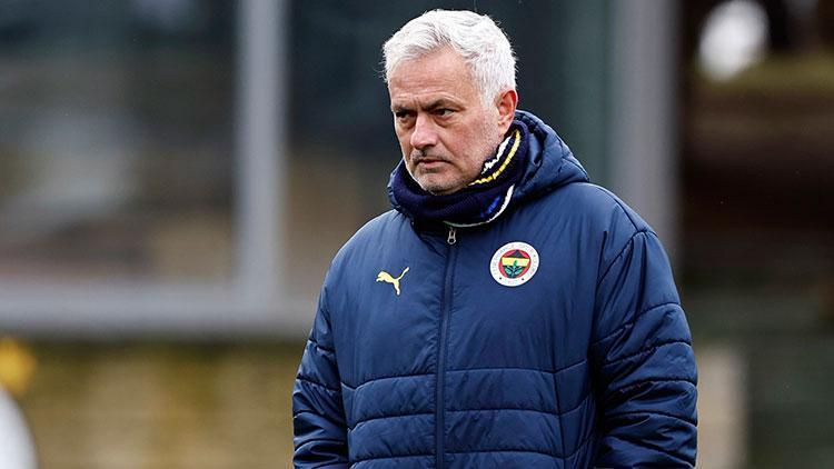 fenerbahce anderlecht macina hazir l9dagW1Z
