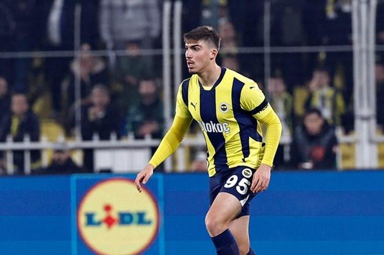 Galatasaray Divan Kurulu'nda Yusuf Akçiçek isyanı! 'Fenerbahçe'ye gitme sebebi...' 1 galatasaray divan kurulunda yusuf akcicek isyani fenerbahceye gitme sebebi 0 dETeKMUb
