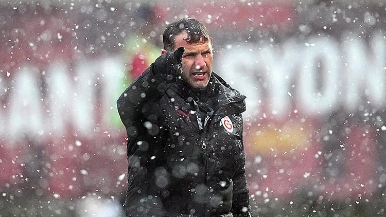 galatasaray hazirliklarini kar altinda tamamladi