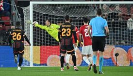 galatasarayin maglubiyeti hollandada mansetlerde az alkmaar futbol dersi verdi hRBZQt1A