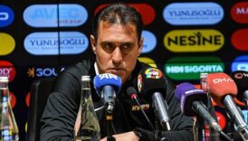 kasimpasa yardimci antrenoru serhat sutlu mourinhoya tesekkur ediyoruz Z5SmicFb
