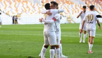 manisa fk yeni malatyaspor karsisinda gol oldu yagdi AtiC6acx