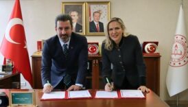 milli egitim bakanligi ve turkiye tenis federasyonu arasinda is birligi protokolu imzalandi peTS872b