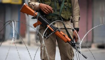 pakistanda korkunc cinayet otobusten indirilip vuruldular Y5gbFvn1