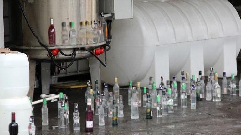 Sahte içki kabusunda can kaybı 59'a yükseldi! Bu beş büyük tehlikeye dikkat: 'Semptomlar ilk 24 saatte başlıyor' 1 sahte icki kabusunda can kaybi 59a yukseldi bu bes buyuk tehlikeye dikkat semptomlar ilk 4RFEl1B4