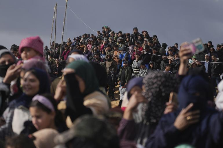 SON DAKİKA! Görüntüler Gazze'den...4 rehinenin cansız bedeni İsrail'e teslim edildi 1 son dakika goruntuler gazzeden4 rehinenin cansiz bedeni israile teslim edildi 0 hnU3tUmU