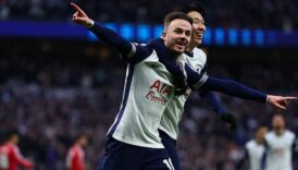 tottenham dev macta manchester unitedi tek golle devirdi sh8pDcv9