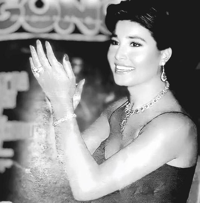 Türk müziğinin Diva’sı Bülent Ersoy’un hayatı film oluyor 1 turk muziginin divasi bulent ersoyun hayati film oluyor 0
