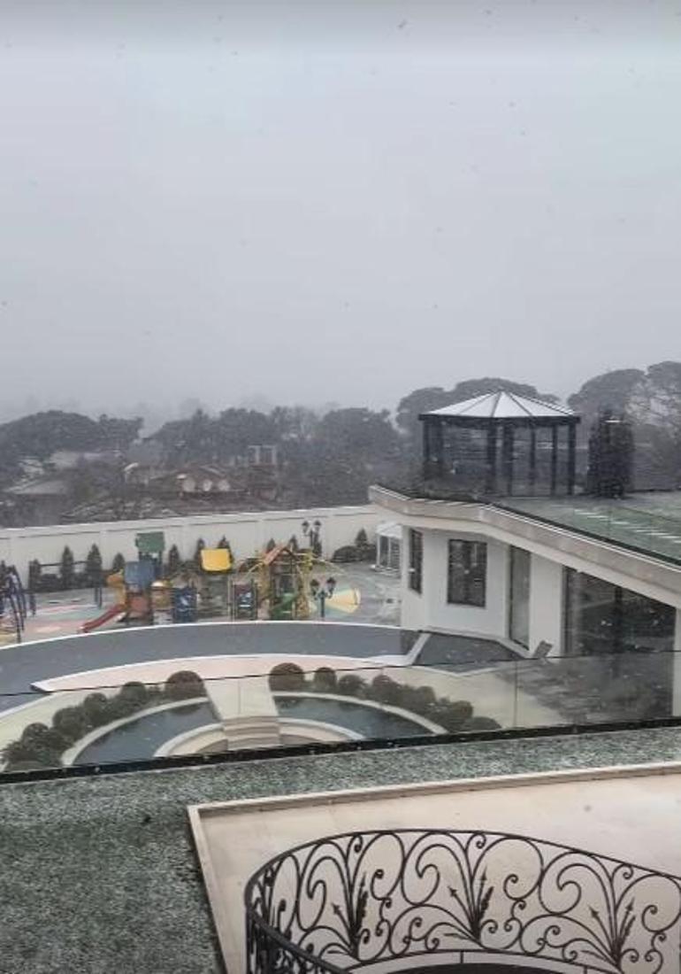 Ünlü sunucu lüks evinden paylaştı: Sabah bu manzaraya uyandık! 6 unlu sunucu luks evinden paylasti sabah bu manzaraya uyandik 5 MJprGNLt