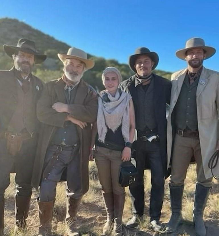 Yedi çocuk babası oyuncu film setinde yanlışlıkla katil olmuştu… ‘Beni ailem kurtardı’ 2 yedi cocuk babasi oyuncu film setinde yanlislikla katil olmustu beni ailem kurtardi 1 qyLgOS87