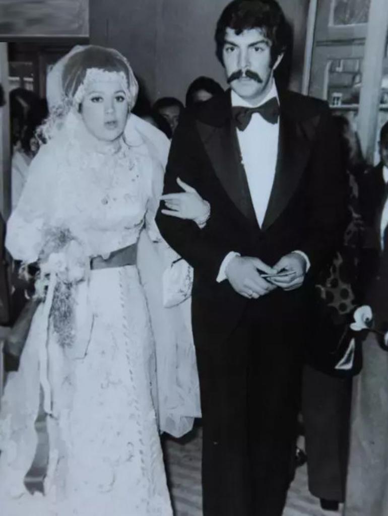 'En sevdiğim yer' dediği Brüj'de evlenmişti... '9 yıl önce bugün cancağızım!' 38 en sevdigim yer dedigi brujde evlenmisti 9 yil once bugun cancagizim 37 DYFBfHID
