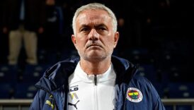 jose mourinho 3 derbisinde ilk pesinde ztVlci3T