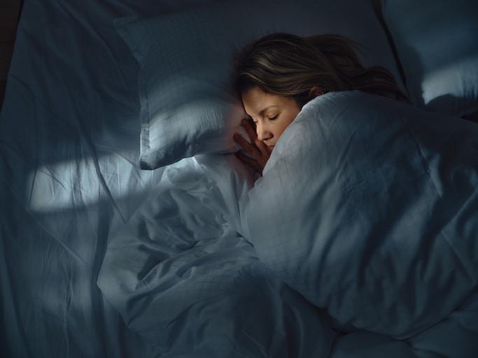 uyku kalitesini artirmanin yeni trendi sleepmaxxing ise yariyor mu nelere dikkat etmeli 3